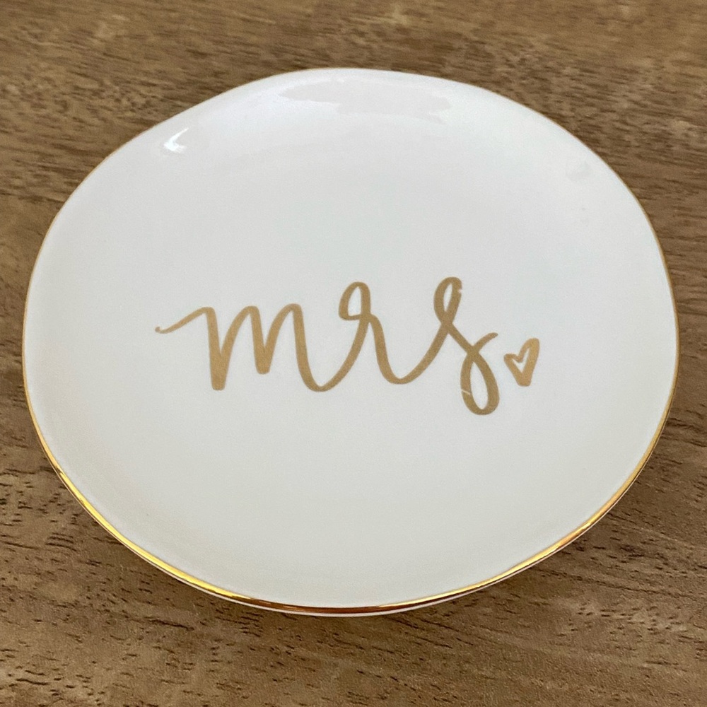 White and Gold 'Mrs' Ring Dish